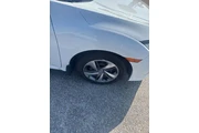 $18307 : Honda Civic 2019 LX 4dr Seda thumbnail