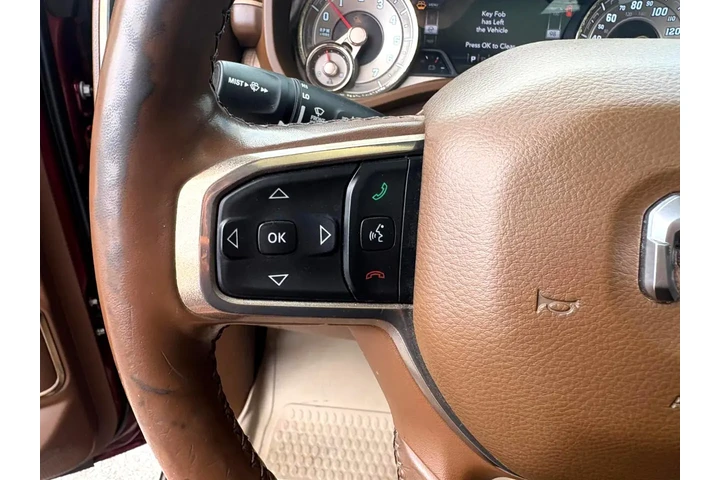 2019 RAM 1500 Longhorn Crew C image 9