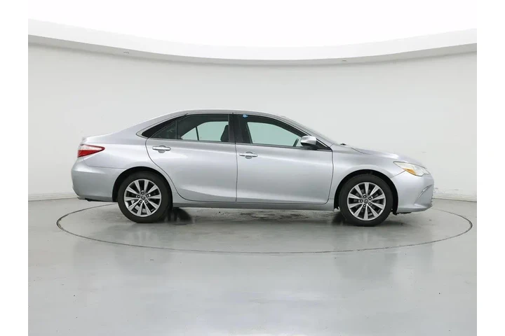 $17998 : Toyota Camry 2016 XLE V6 4dr image 7
