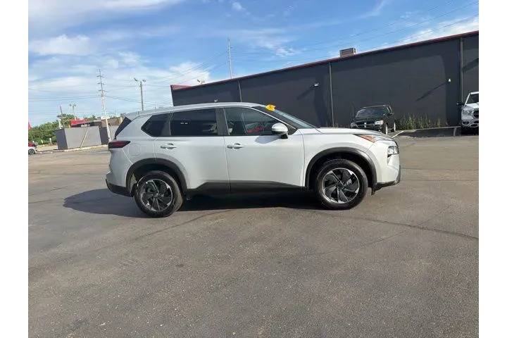 $25980 : Nissan Rogue 2025 AWD SV 4dr image 5