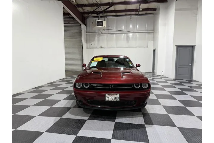 $19999 : Challenger 2017 image 2