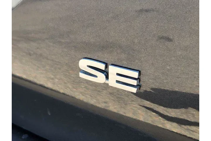 $25145 : Mitsubishi Outlander 2024 SE image 9