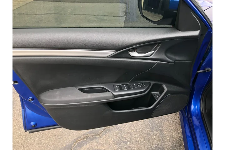 $14990 : 2017 Civic LX Sedan CVT image 10