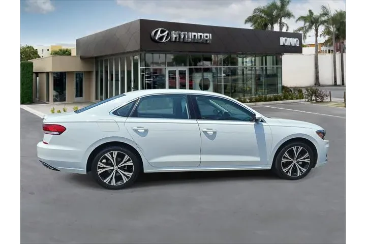 $18894 : Volkswagen Passat 2022 SE 4d image 2