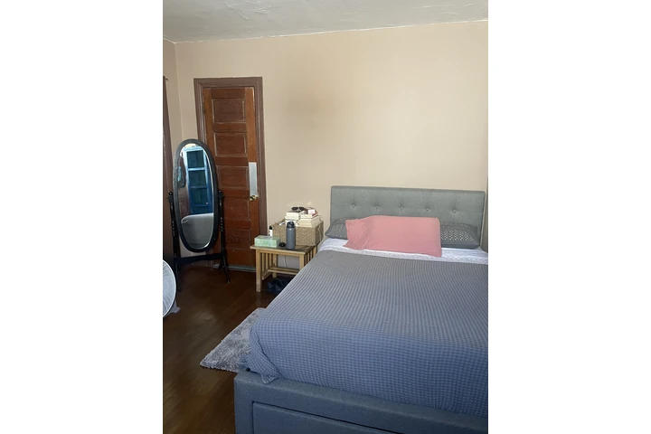 $600 : se comparte single image 3