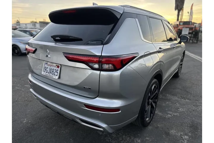 $20995 : 2022 Outlander SEL Special Ed image 6