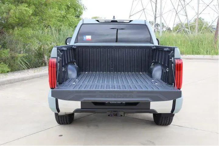 $37703 : Toyota Tundra 2022 4x2 SR5 4 image 10