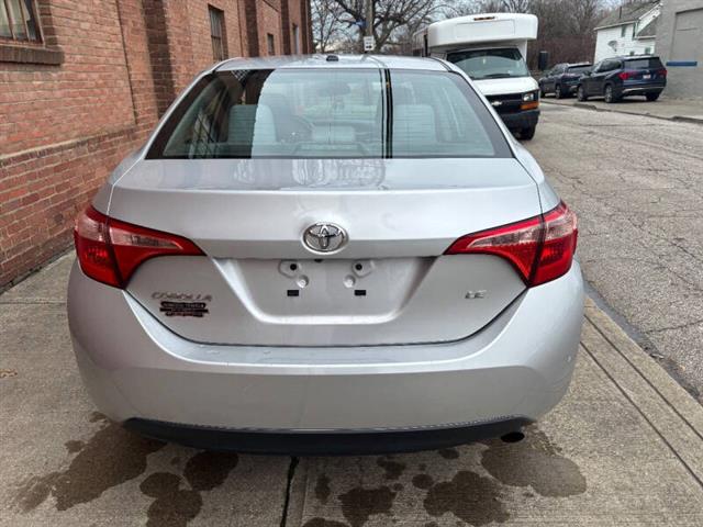 $15500 : 2018 Corolla LE image 9