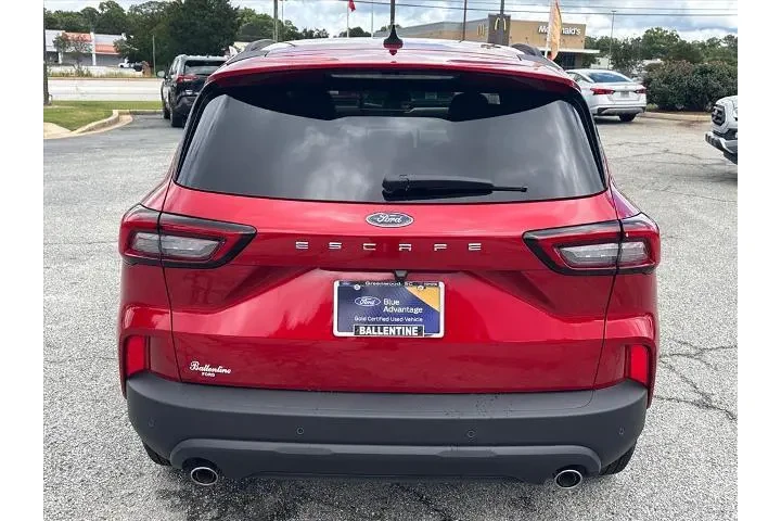 $31980 : Ford Escape 2026 ST-Line 4dr image 4