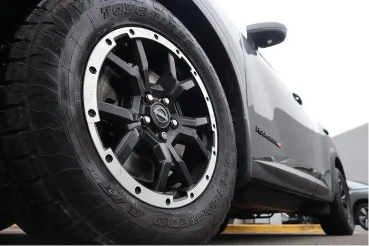 $33753 : Nissan Pathfinder 2023 AWD R image 8