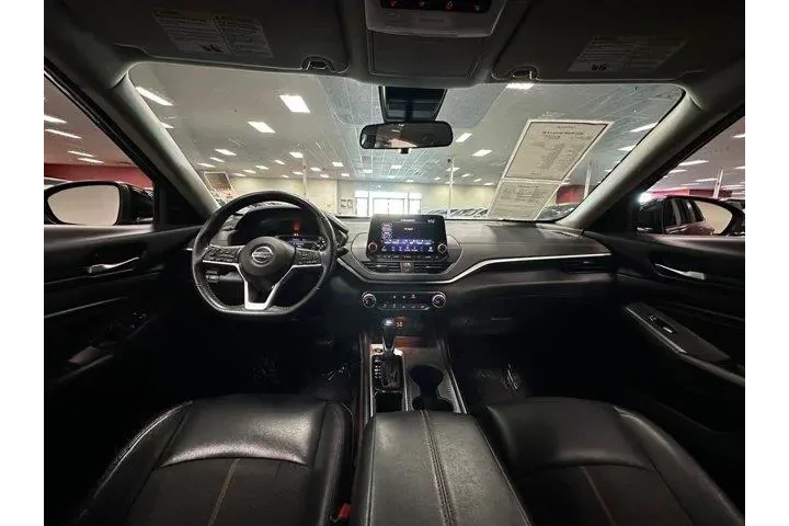 $16951 : Nissan Altima 2022 2.5 SR 4d image 10