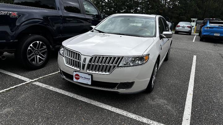 $11800 : PRE-OWNED 2011 LINCOLN MKZ image 1