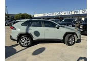 $29548 : Toyota RAV4 2023 XLE Premium thumbnail