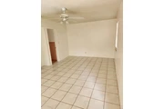 $1800 : casita comoda, bien localizada thumbnail