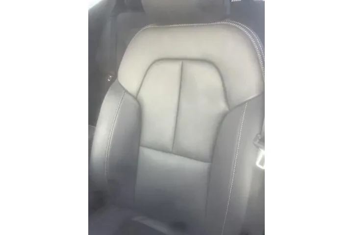 $32880 : Volvo XC40 2025 AWD B5 Core image 2