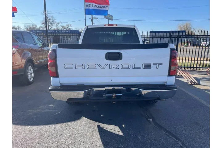 2004 Silverado 1500 image 3