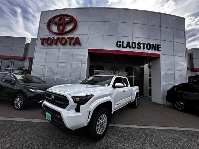 $43289 : 2024 Tacoma SR5 image 1