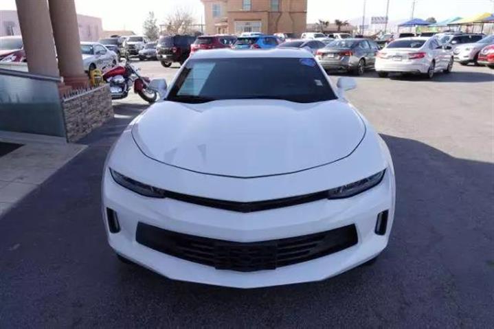 $28995 : Pre-Owned 2018 Camaro LS Coup image 3