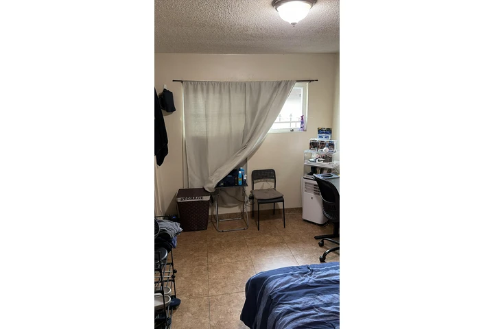 $850 : Rento cuarto image 1