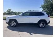 $8900 : 2016 Cherokee Latitude thumbnail