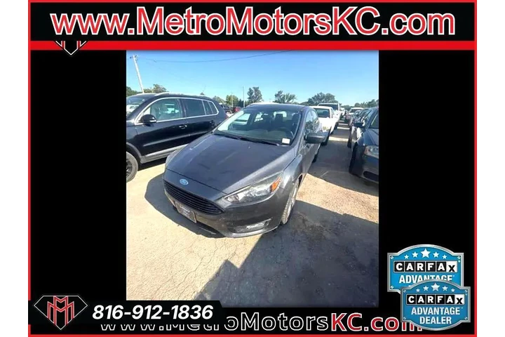 $10989 : 2018 Focus SE Sedan image 1