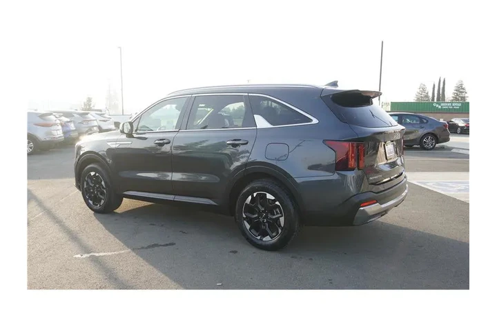 $26984 : 2024 Sorento S image 8