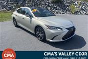 PRE-OWNED 2022 LEXUS ES 350 en Madison WV