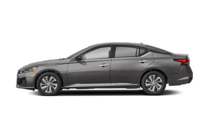 $22388 : Nissan Altima 2025 2.5 S 4dr image 6