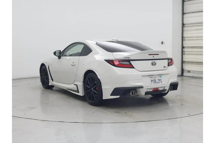 $38998 : Toyota GR86 2026 Premium 2dr image 2