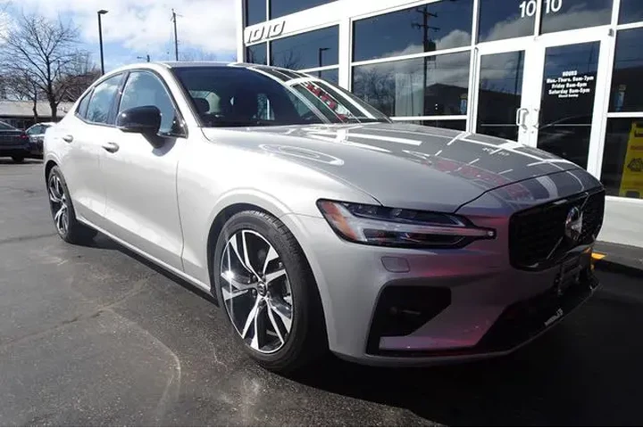 $28999 : 2025 S60 image 2