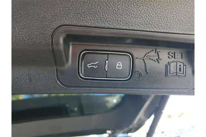 $34990 : Ford Explorer 2023 AWD Timbe image 9