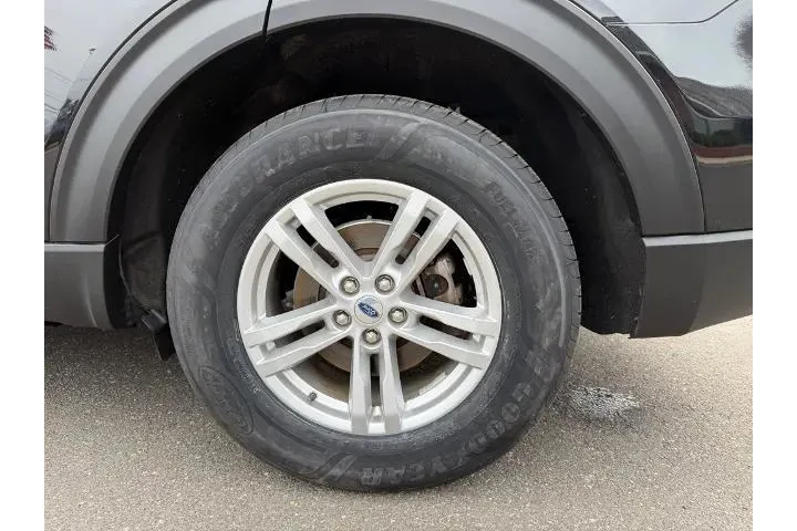 $30900 : Ford Explorer 2023 AWD XLT 4 image 9