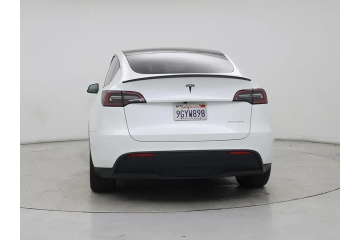 $35998 : Tesla Model Y 2023 AWD Long image 6