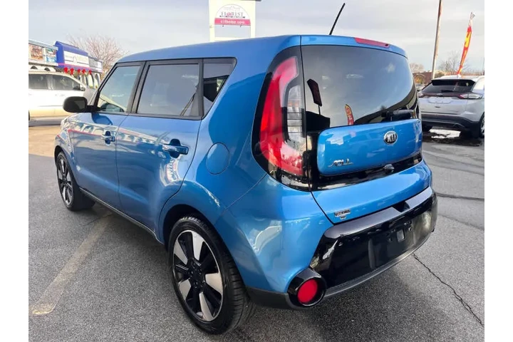 $8850 : 2016 Soul + image 5