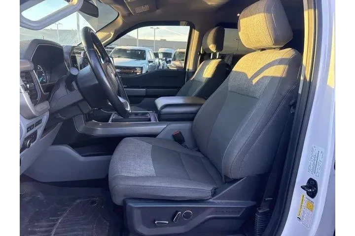 $35000 : Ford F-150 2021 4x4 XLT 4dr image 9