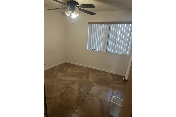 $900 : Cuarto de renta image 1