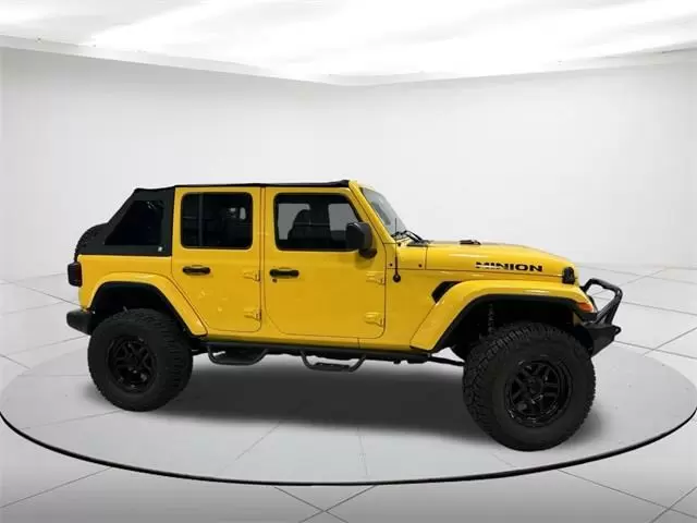 $28949 : Pre-Owned 2019 Wrangler Unlim image 2