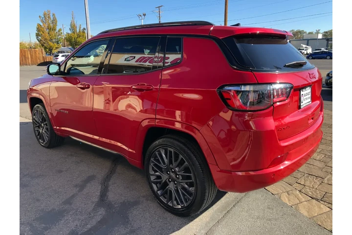 $22492 : 2023 Compass (Red) Edition 4WD image 5