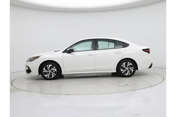 $27998 : Subaru Legacy 2025 AWD Base image 3