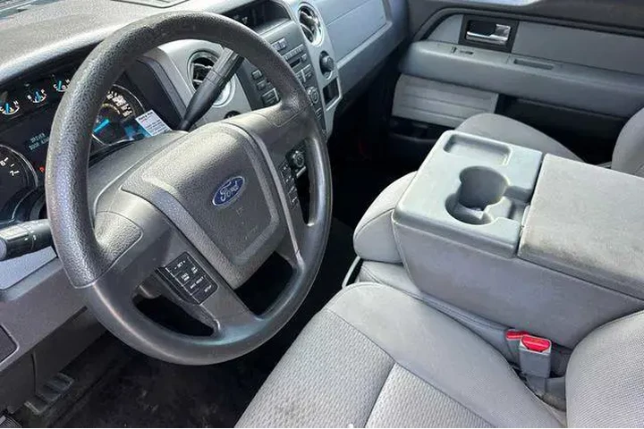 $15818 : Ford F-150 2013 4x4 XLT 4dr image 4