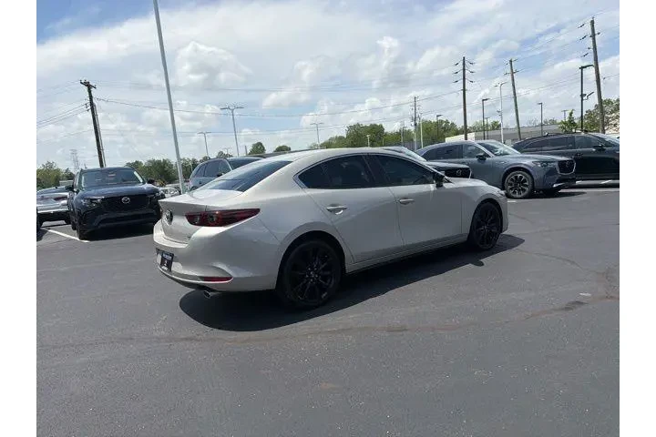 $24980 : Mazda Mazda3 Sedan 2025 2.5 image 9
