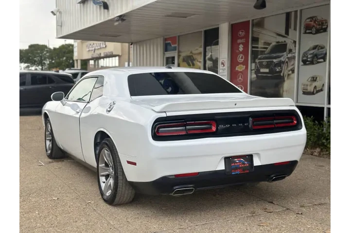 $21999 : 2019 Challenger SXT image 8