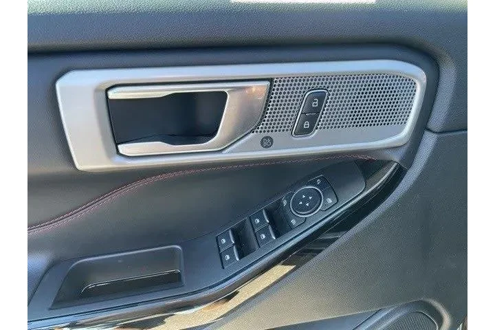 $34592 : Ford Explorer 2023 ST-Line 4 image 5