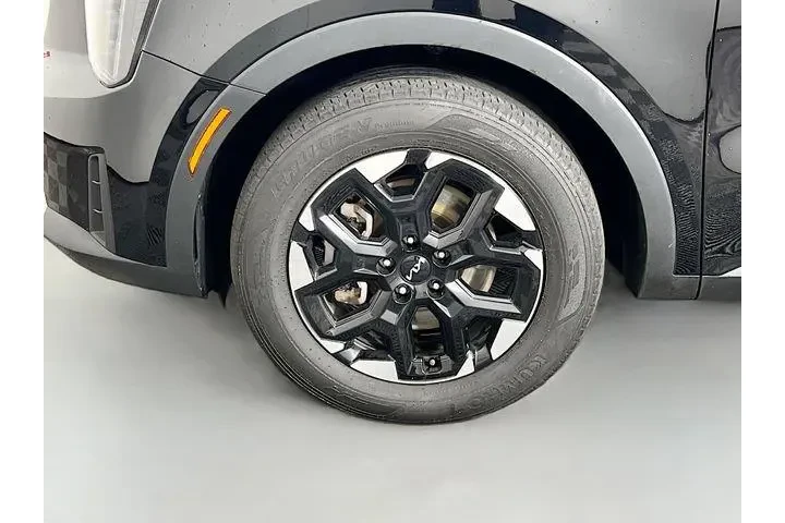 $29975 : Kia Sorento 2024 S 4dr SUV image 10