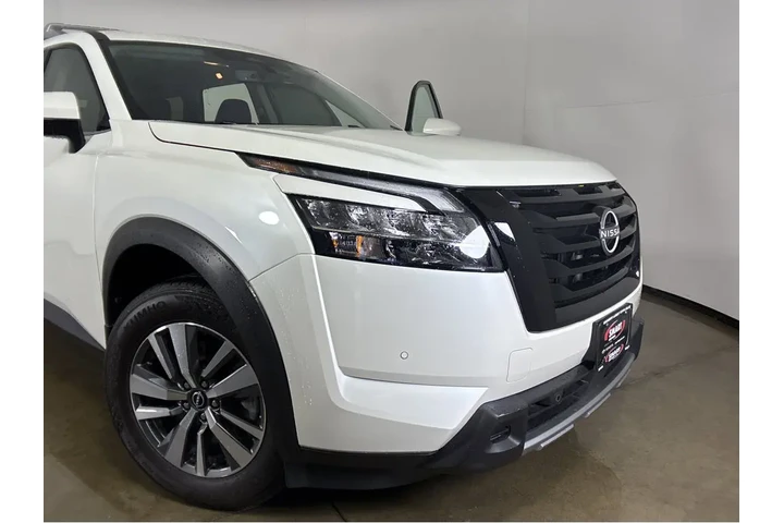 $35782 : 2024 Pathfinder SL image 7