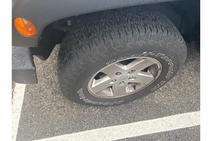 $11990 : Jeep Wrangler 2013 4x4 Sport image 8