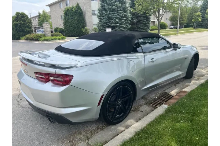 $18977 : 2019 Camaro LT image 7