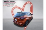$17768 : Nissan Kicks 2023 SV 4dr Cro thumbnail