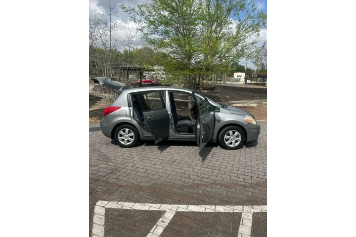 $3000 : 2009 Versa 1.8 S image 8