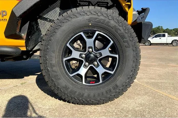 $31875 : Jeep Wrangler Unlimited 2021 image 8